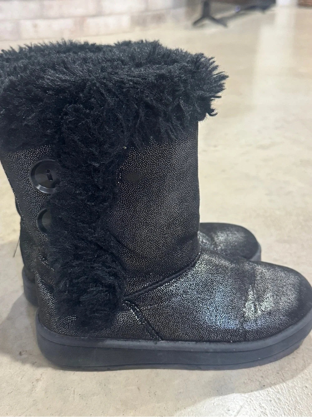 Black Sparkle Faux Fur Winter Boots